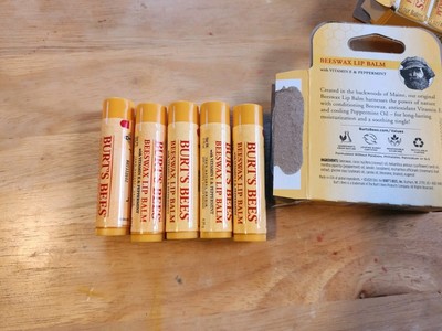 Burt's Bees Beewax Lip Balm With Vitamin E & Peppermint Lot Of 5