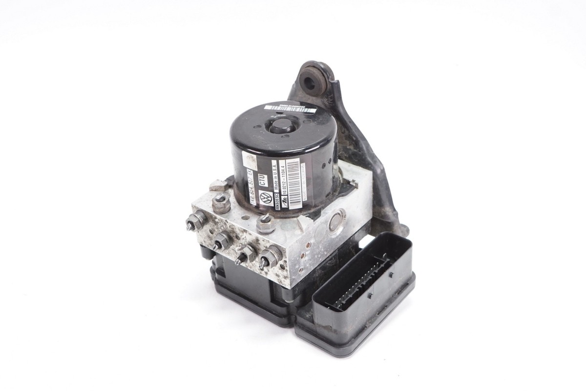 VOLKSWAGEN JETTA BEETLE ABS Pump Module VSA Modulator Valve OEM