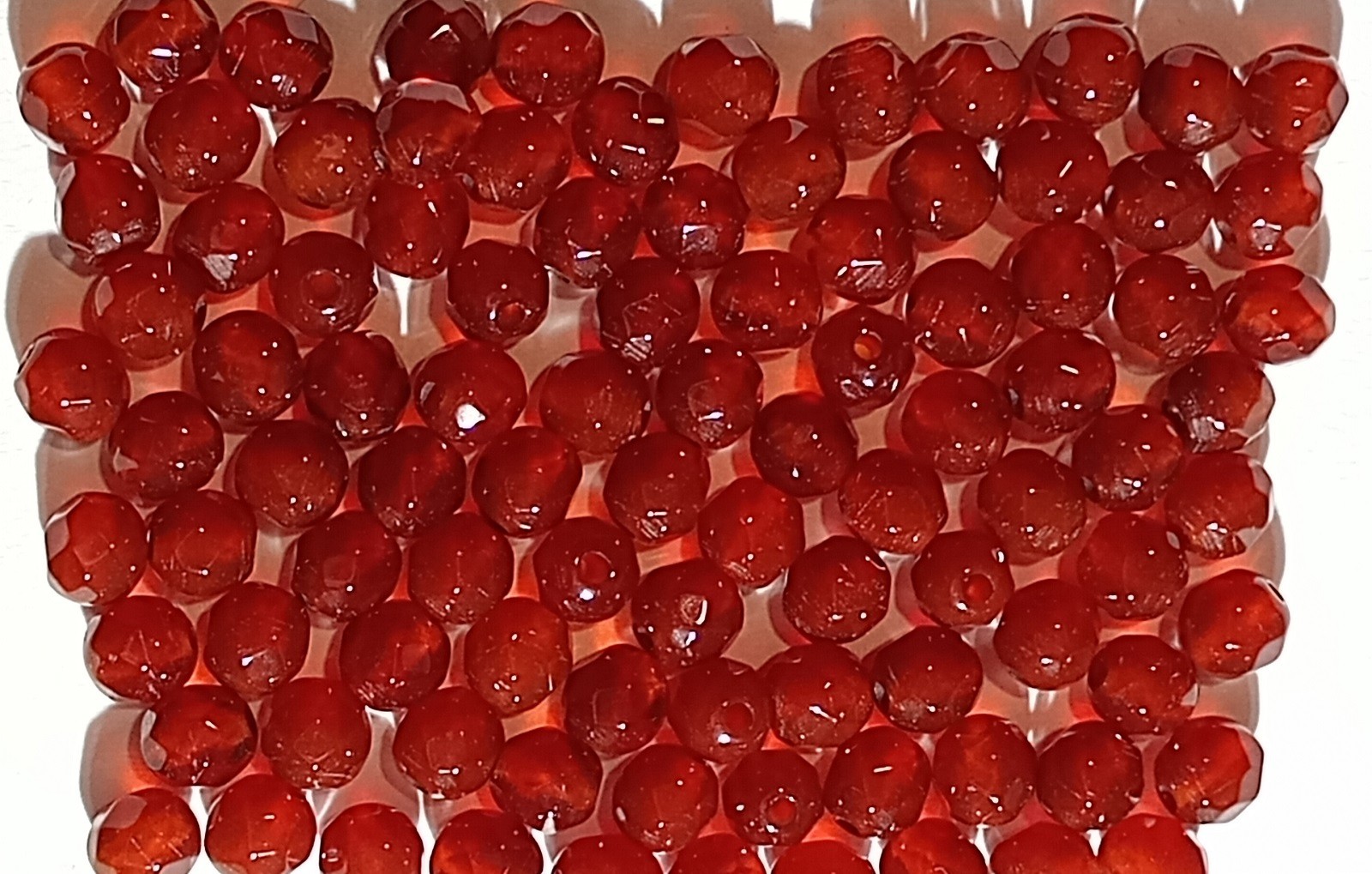 Perles rondes facettées de cornaline 40,12Cts pour création de bijoux