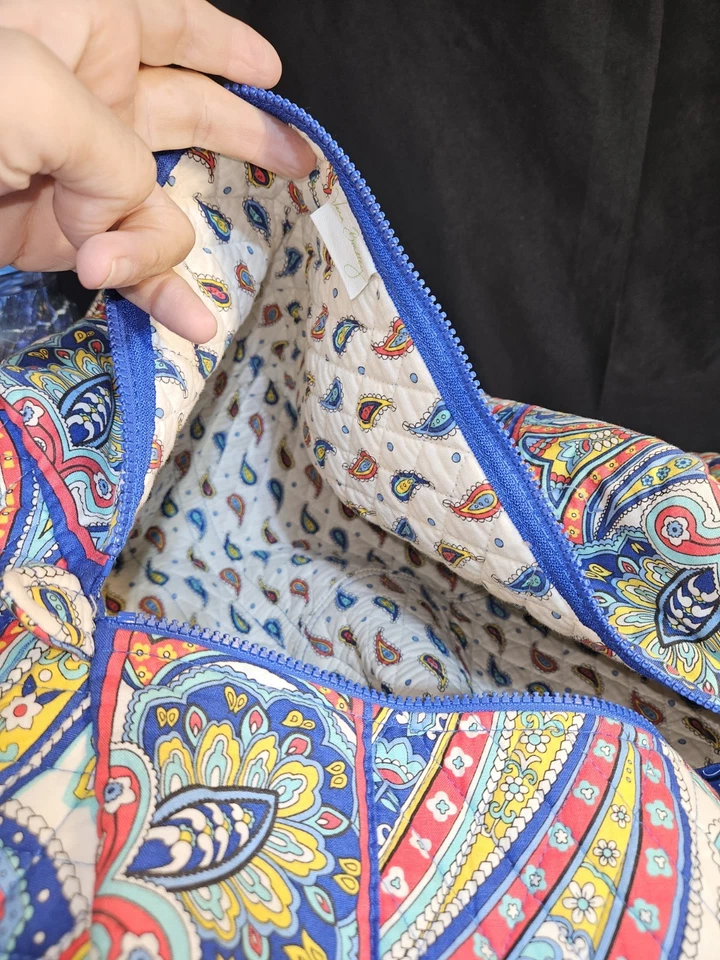 Vera Bradley Marina Paisley Pattern Grand Weekend Traveler Bag @Hg - Image 3 of 4