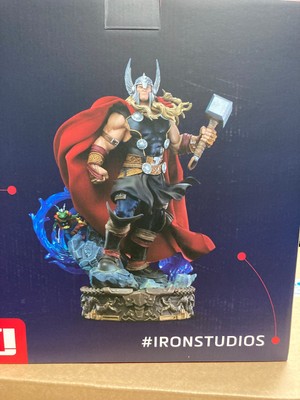 Thor Unleashed DLX Art Statue Neu & OVP