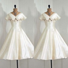 Vintage Satin Wedding Dresses 1950s Short Sleeves A Line Retro Bridal Gowns