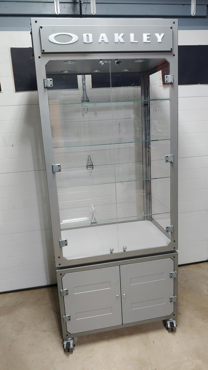 希少 Oakley 鍵付き ディスプレイ ショーケース