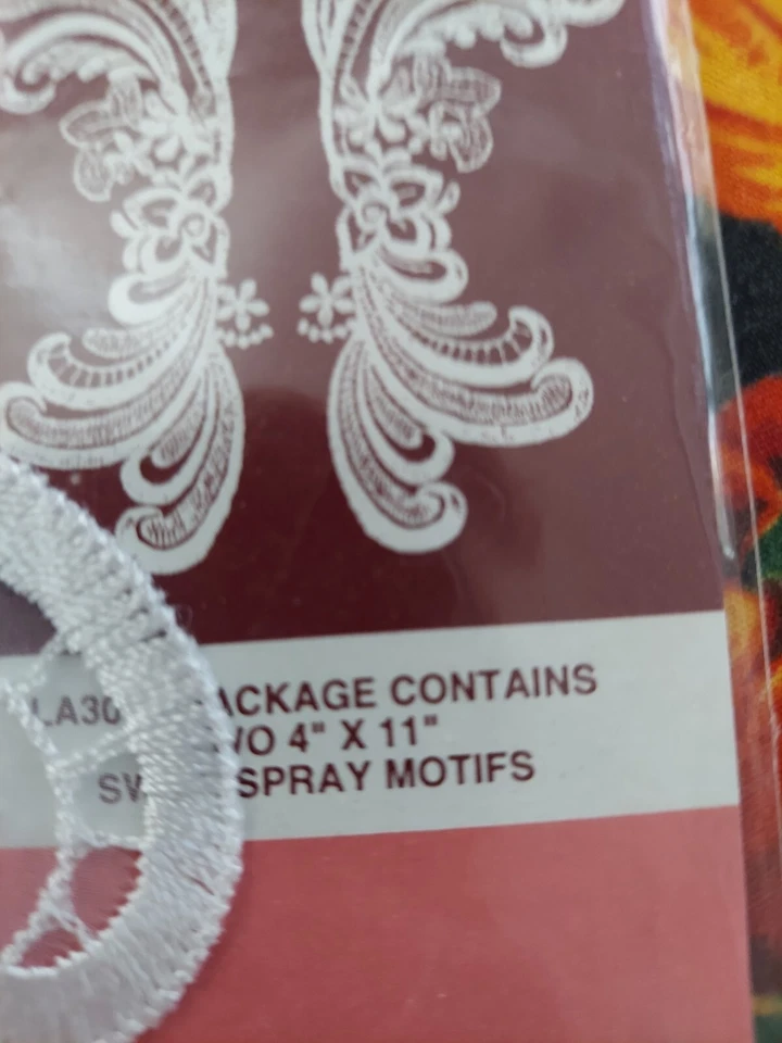 Lot of 4 Sewing Wedding Trim Edging LACE  Appliqués Craft Fabric - Image 4 of 4