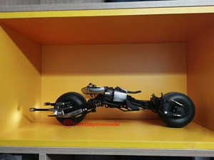 HOTTOYS BATPOD & BATMAN セット Review and photos of Hot Toys Dark Knight Batman Batpod 1/6th