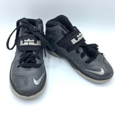 nike kids shoes size 12