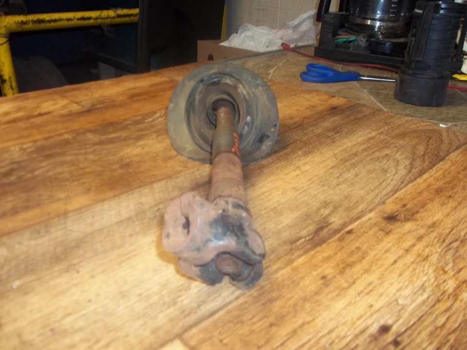 08-10 CHEVY COBALT PONTIAC G5 (SOLO EJE DE DIRECCIÓN INFERIOR) SIN CONTROL DE FRENO ACTIVO Foto 2 de 4