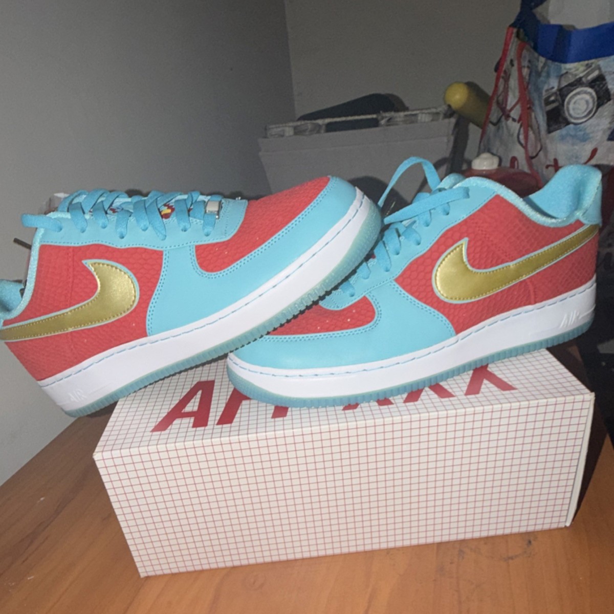 Nike Air Force 1 LW SU I/O YOTD NRG Dragon Blue Red Gold 539771-670 Nike Air Force 1 LW SU I/O YOTD NRG Dragon Blue Red Gold  main image 3