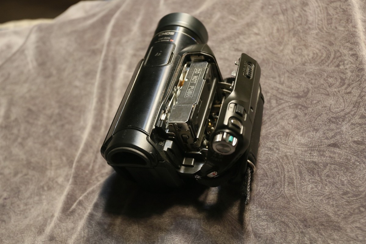 Sony HDRHC9E High Definition Mini DV Camcorder for sale online | eBay