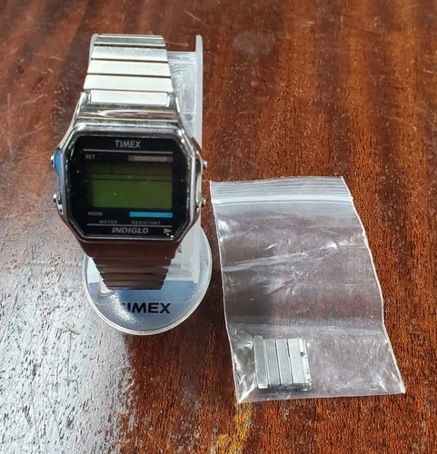 Timex Men's Indiglo Classic Vintage Silver Tone Watch (NO BOX)