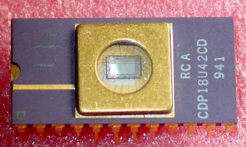 RCA CDP18U42CD UVPROM UV Erasable ROM HI-REL CMOS MIL-SPEC CERDIP NOS Vintage - Afbeelding 1 van 6