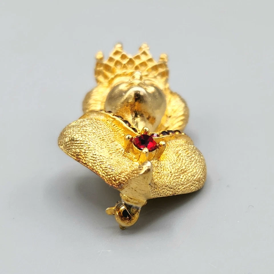 Broche Vintage Sin Firmar Florenza Reina de Corazones Figura Cristal Rojo Tono Dorado Foto 3 de 4