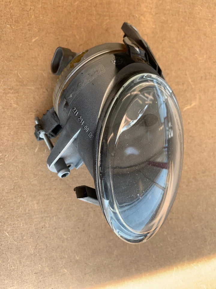 Faro antiniebla pasajero delantero derecho volkswagen passat 2006-2010 27129400re oem Foto 2 de 4