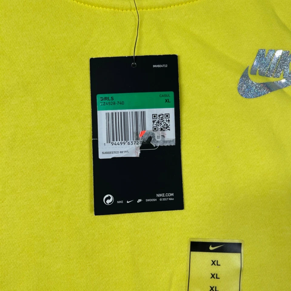 Nike Sweatshirt Girls XL Volt Yellow Pockets Crew Neck Pullover CZ4628-740 - Image 4 of 4