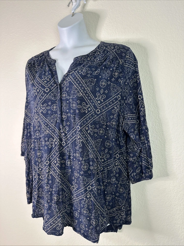 Lucky Brand Womens Plus Size 3X Blue Paisley Mosaic V-neck Knit Top 3/4 Sleeve - Image 2 of 4