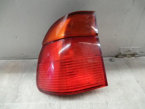BMW 5er E39 Kombi Bj.95-00 Rücklicht außen links Heckleuchte Schlußleuchte 83616