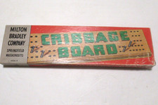 Vintage 1960's Milton Bradley 4626-A Cribbage Board Card Game w Metal pegs