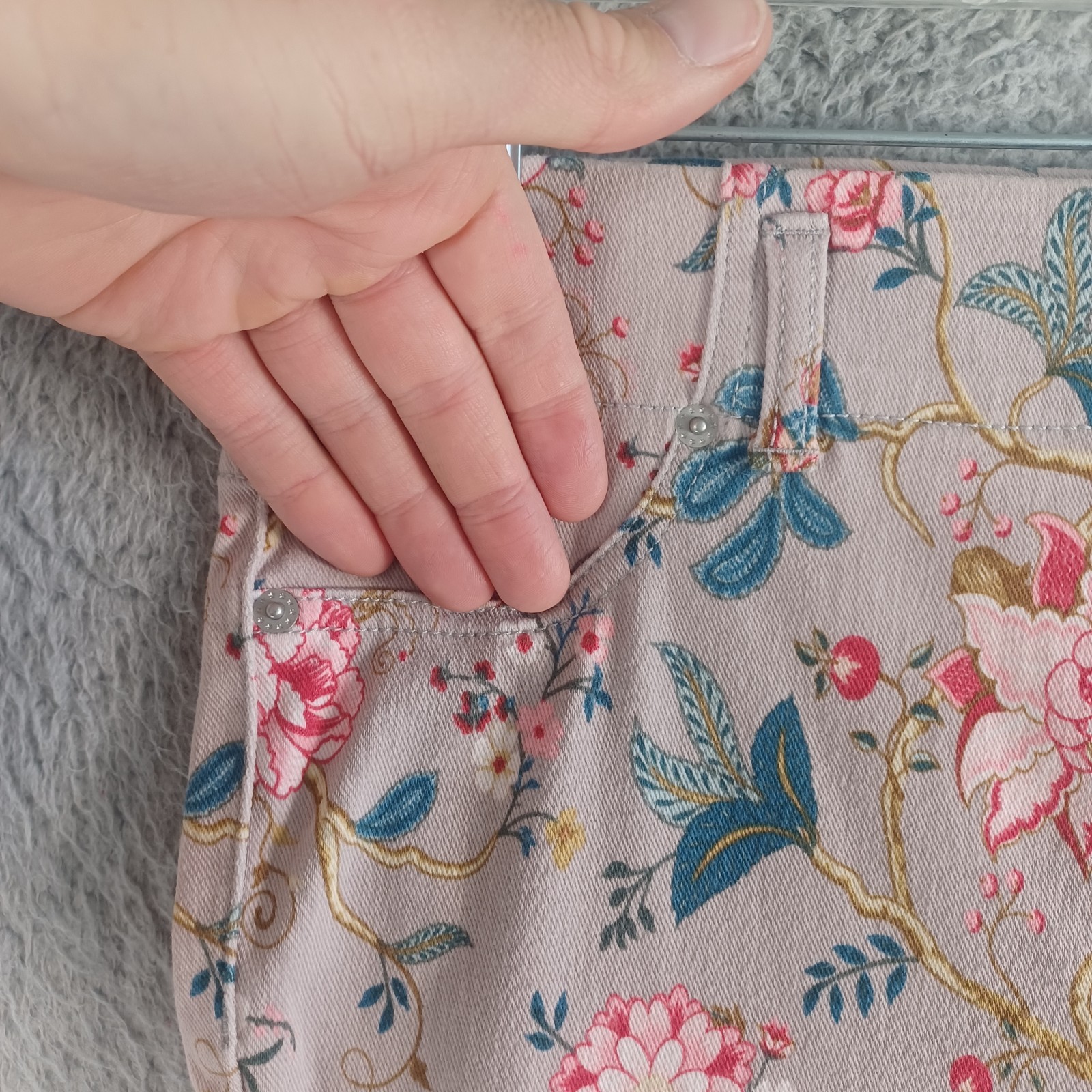 Mix It Womens Multicolor Floral Jegging Pants Size Large Pull-On Stretch Soft