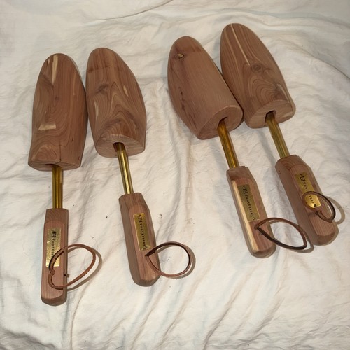 2 Pair Of FootFitter Western Cowboy Boot Cedar Trees, Size X-Large