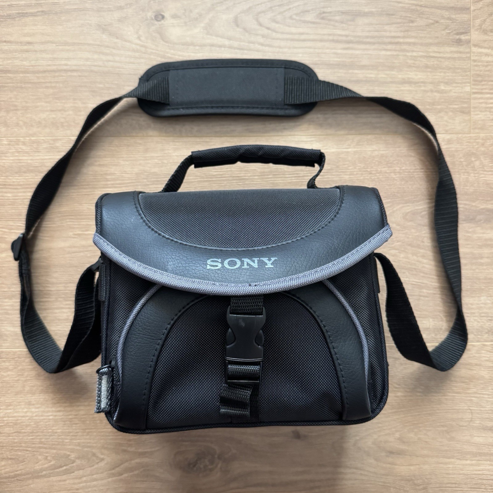Carrying Case  Handycam Lcs-x20 Video Bag Strap