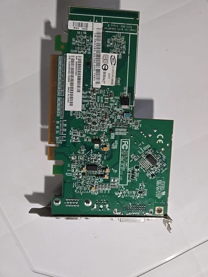 ATI Radeon X300 109-A62831-00 102A6280400 Video Card 128MB VGA/DVI/S-Video PCI-E - Image 4 of 4