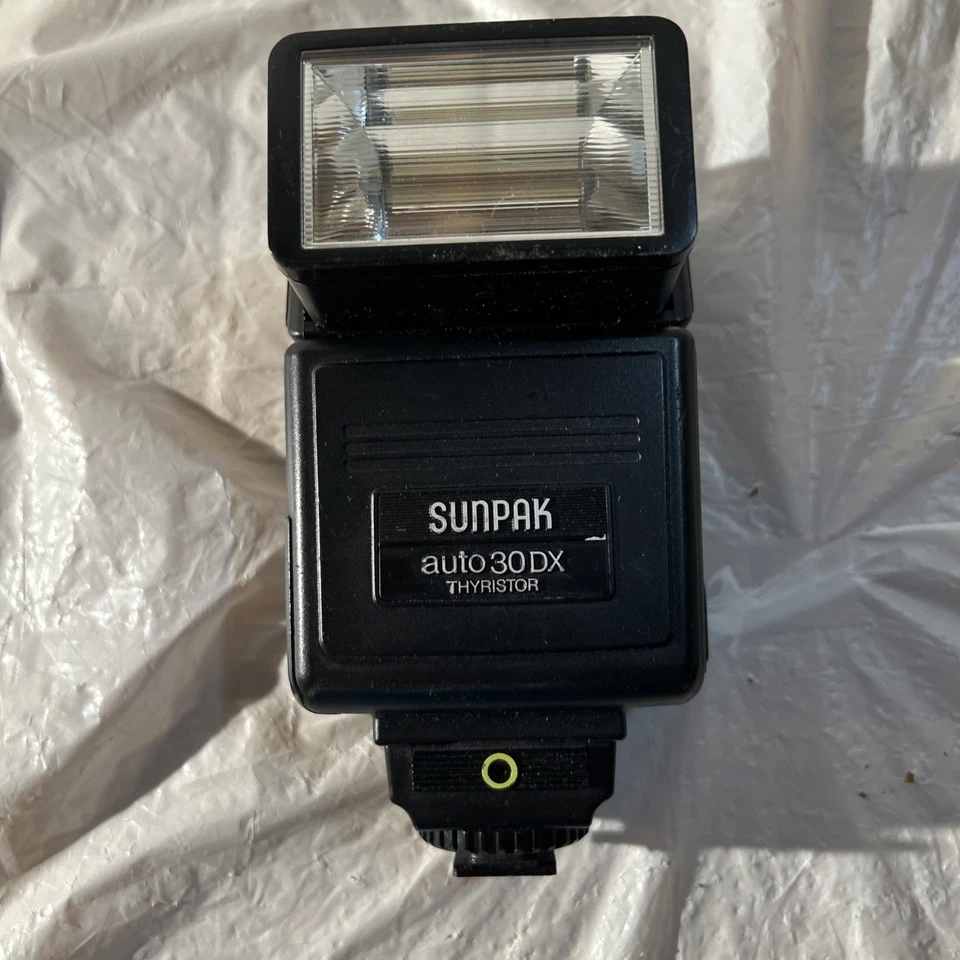 TIRISTOR SUNPAK AUTO 30 DX con estuche Foto 2 de 4