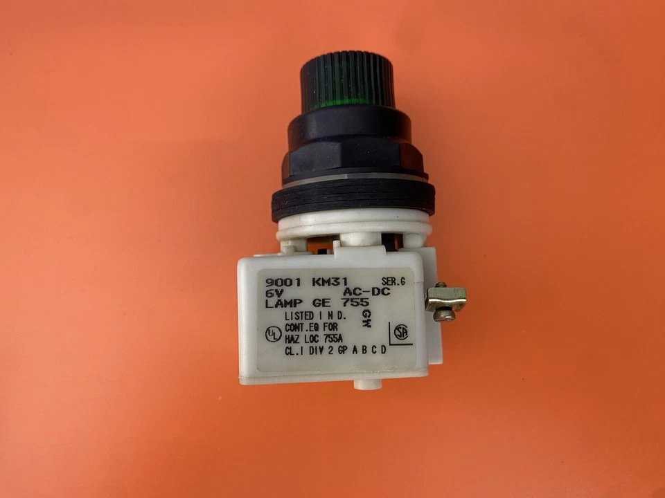 Square D Green Pilot Light 6V 9001 KM31  - Image 3 of 4