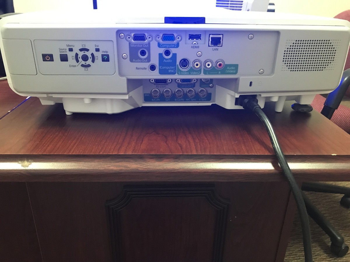 『T172』EPSON高輝度液晶プロジェクター EB-G5200W 4200lm Amazon.com: Epson EB-G5200W 3LCD Projector 4200 ANSI HD