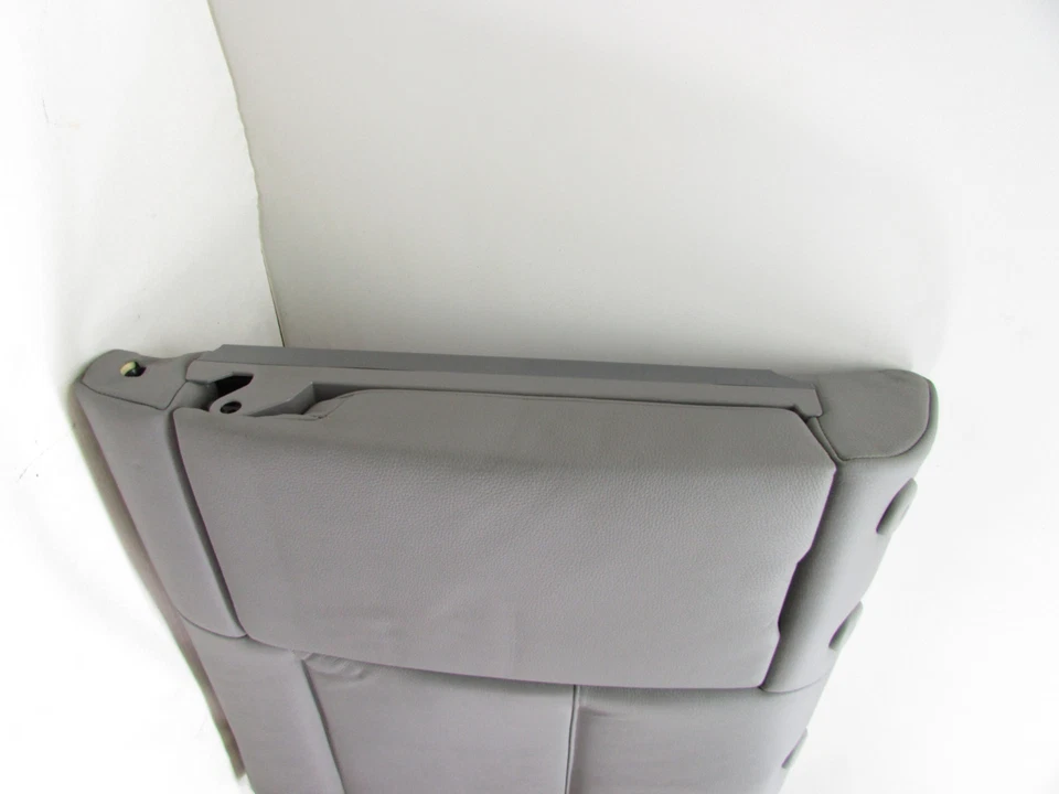 2006 BMW 325 XI REAR RIGHT SEAT BACK UPPER GRAY LEATHER CUP HOLDER OEM 07 08 09 - Image 2 of 4