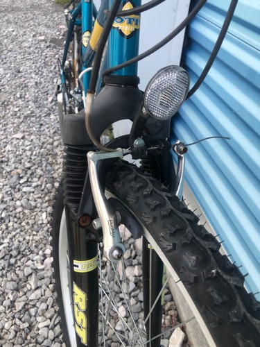 Motiv Eureka Mountain Bike- 17.5” Frame- 21 Speed- Shimano-26” wheels- ready - Picture 4 of 24
