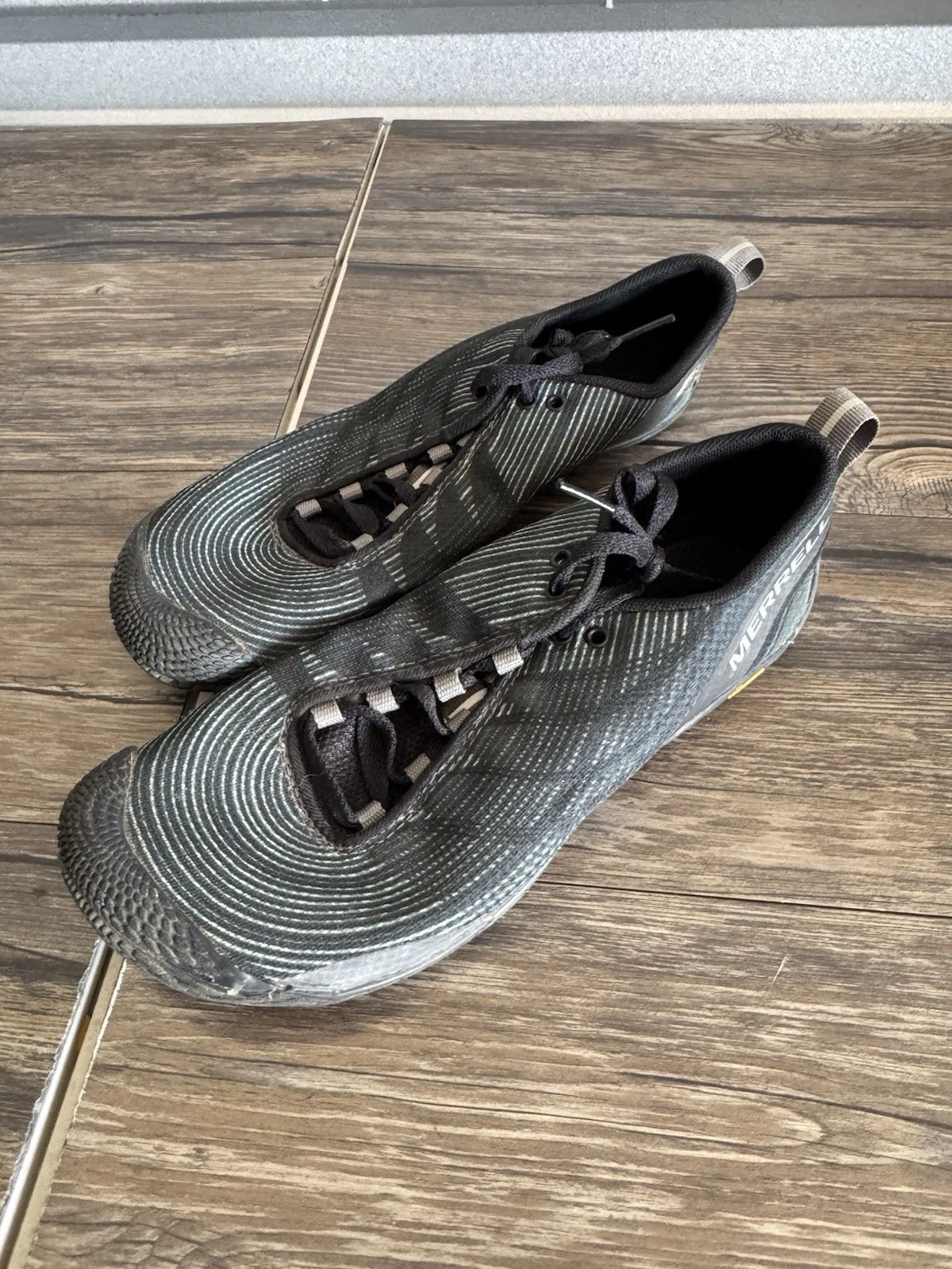 Merrell Women's Vapor Glove 2 Barefoot Trail Running Shoes Sz 8 J32628 Black