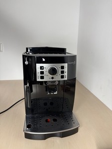 De'Longhi Magnifica S ECAM 21.116.B Kaffeevollautomat - Schwarz (0132213097)