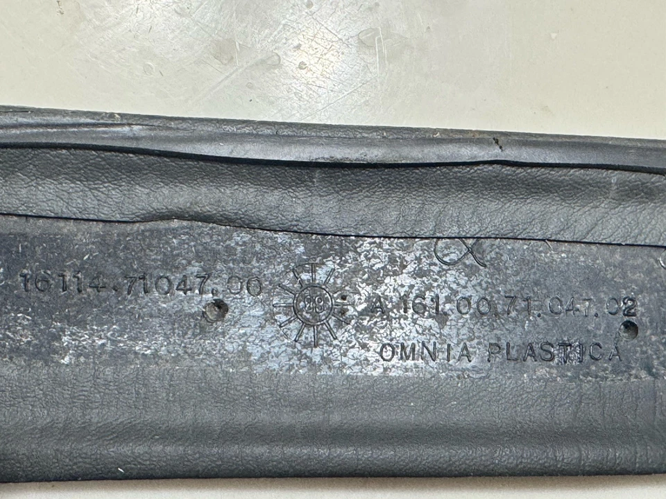 🔥RARE 1987-89 Alfa Romeo Milano 75 Front Left Side A Pillar Trim Cover OEM Foto 3 de 3