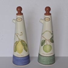 Wedgwood Sarah's Garden 1997 Set of Oil & Vinegar Cruets 9" Tall With Stoppers