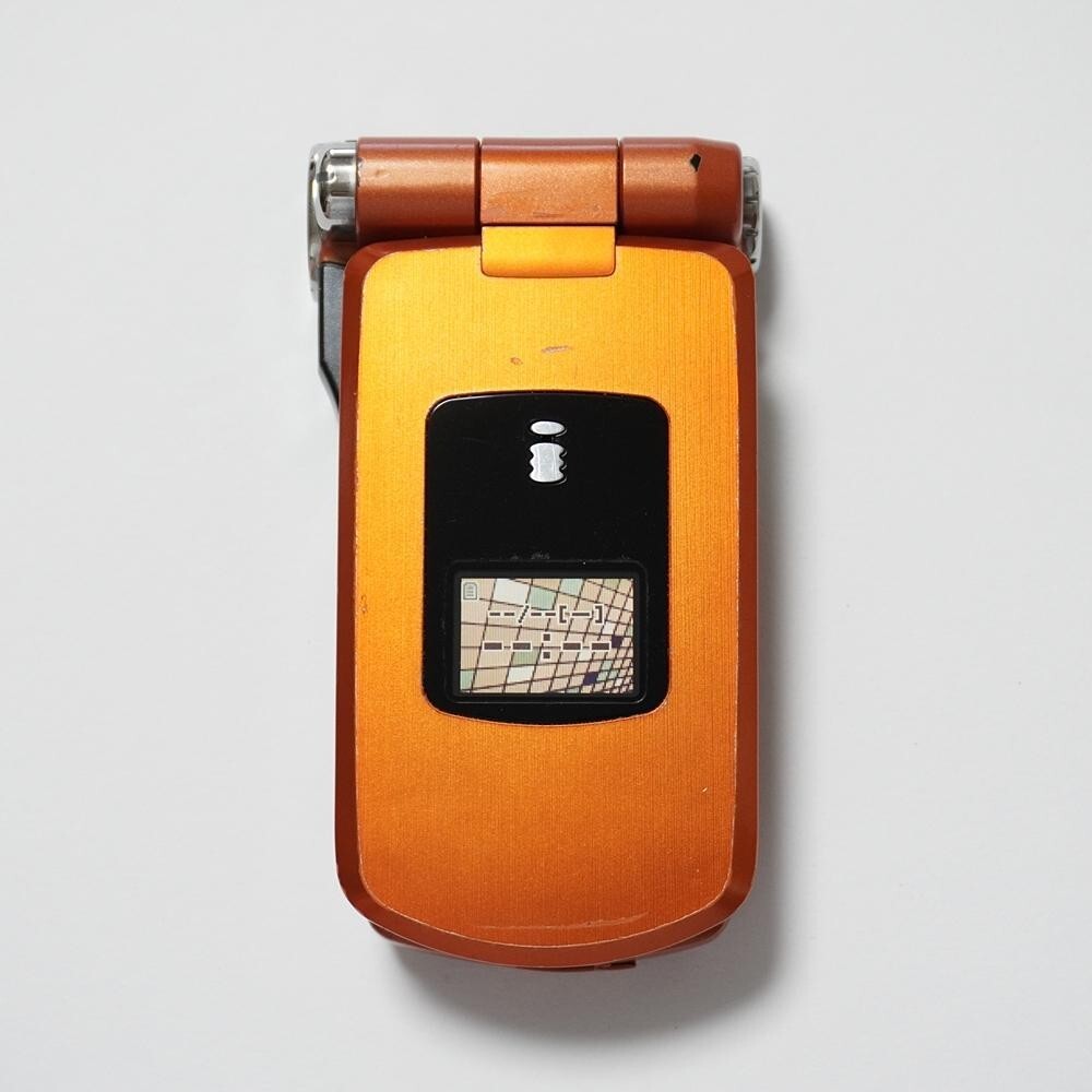 携帯電話 FOMA P900iV オレンジ ファイナルファンタジー　ドコモ 携帯電話 FOMA P900iV オレンジ ファイナルファンタジー ドコモ