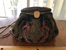 VINTAGE LA REGALE BEADED HANDBAG/PURSE