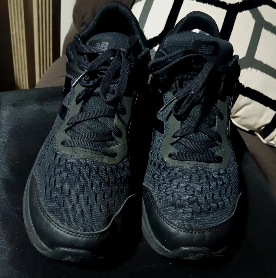 New Balance sneakers 847V4 size 91 2 men black comfortable