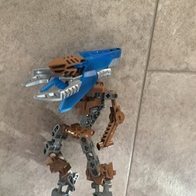LEGO BIONICLE: Zadakh (8617) Parts Not Complete