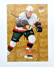2007-08 NHL Fleer Ultra Gold Medallion Parallel #64 Chris Neil - Ottawa Senators