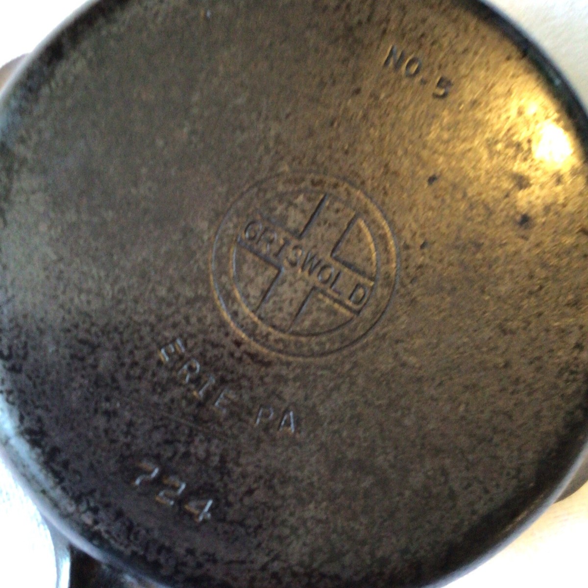 VTG Griswold No. 5 Cast Iron Skillet Fry Pan 724 L Small