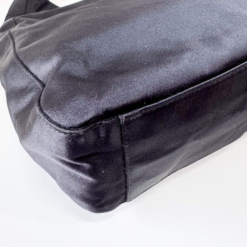 Bolso de hombro hobo de satén negro PRADA - Imagen 11 de 15