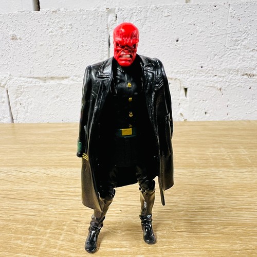 Red Skull Cosmic Strike The Avengers Marvel Universe 3.75" Action Figure - Picture 4 of 10
