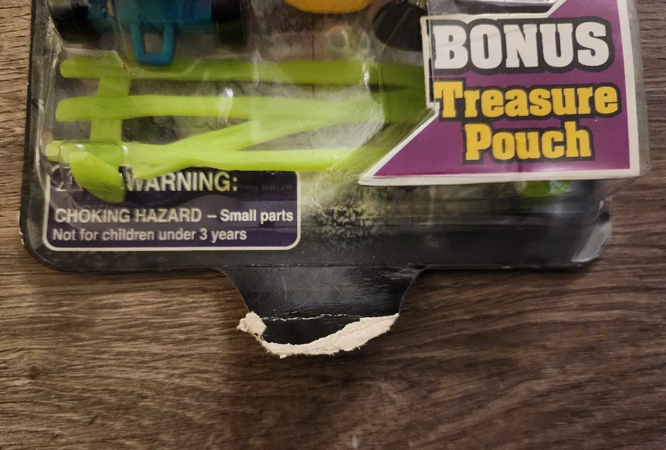 Juguete de colección, juego de figuras piratas de esqueletos con bolsa de tesoro adicional, ¡NUEVO! Foto 3 de 4