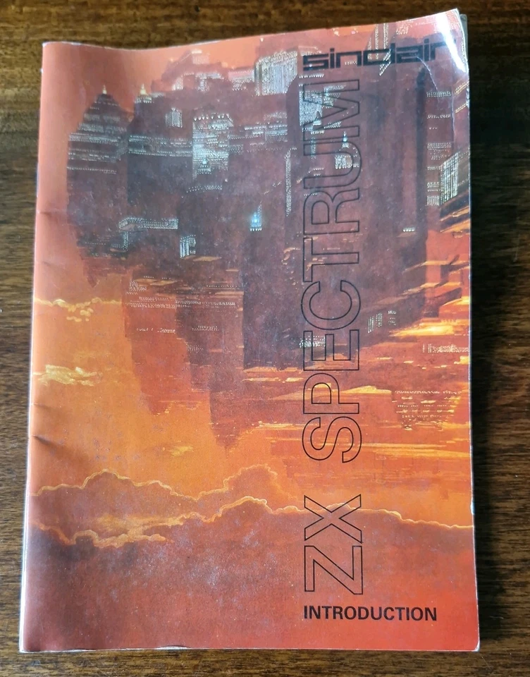 Sinclair ZX Spectrum Basic Programming Manual and introduction book both 1st ED - Image 3 of 4