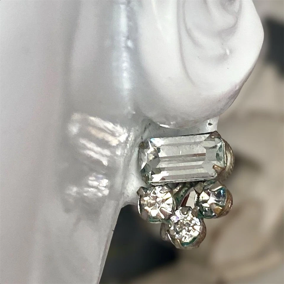 Vintage Unbranded Lucite Floral Necklace & Crystal Earrings Jewelry Set - Image 3 of 4