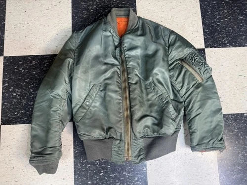 Vintage US Military MA-1 Bomber Flight Flyer’s Man Jacket Sz S Vietnam 1967