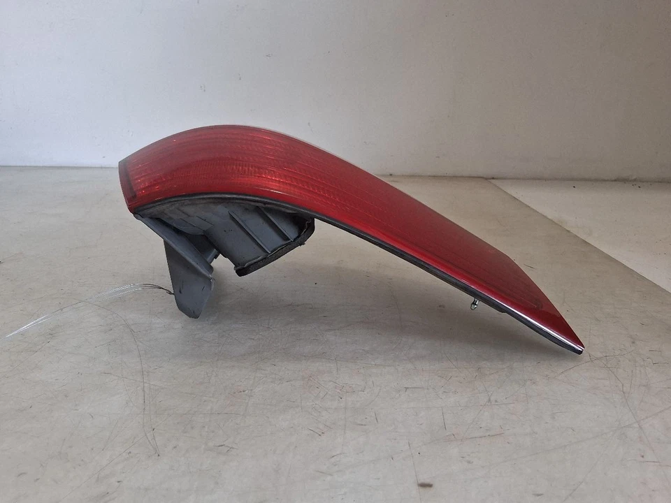 Sienna 发球杆左尾灯四分之一面板安装适合 06-10 4812749 — 第 3/4 张图片