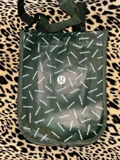 Lululemon Small Reusable Shopping Tote Bag Snap Button Close Green 9" x 11.5”