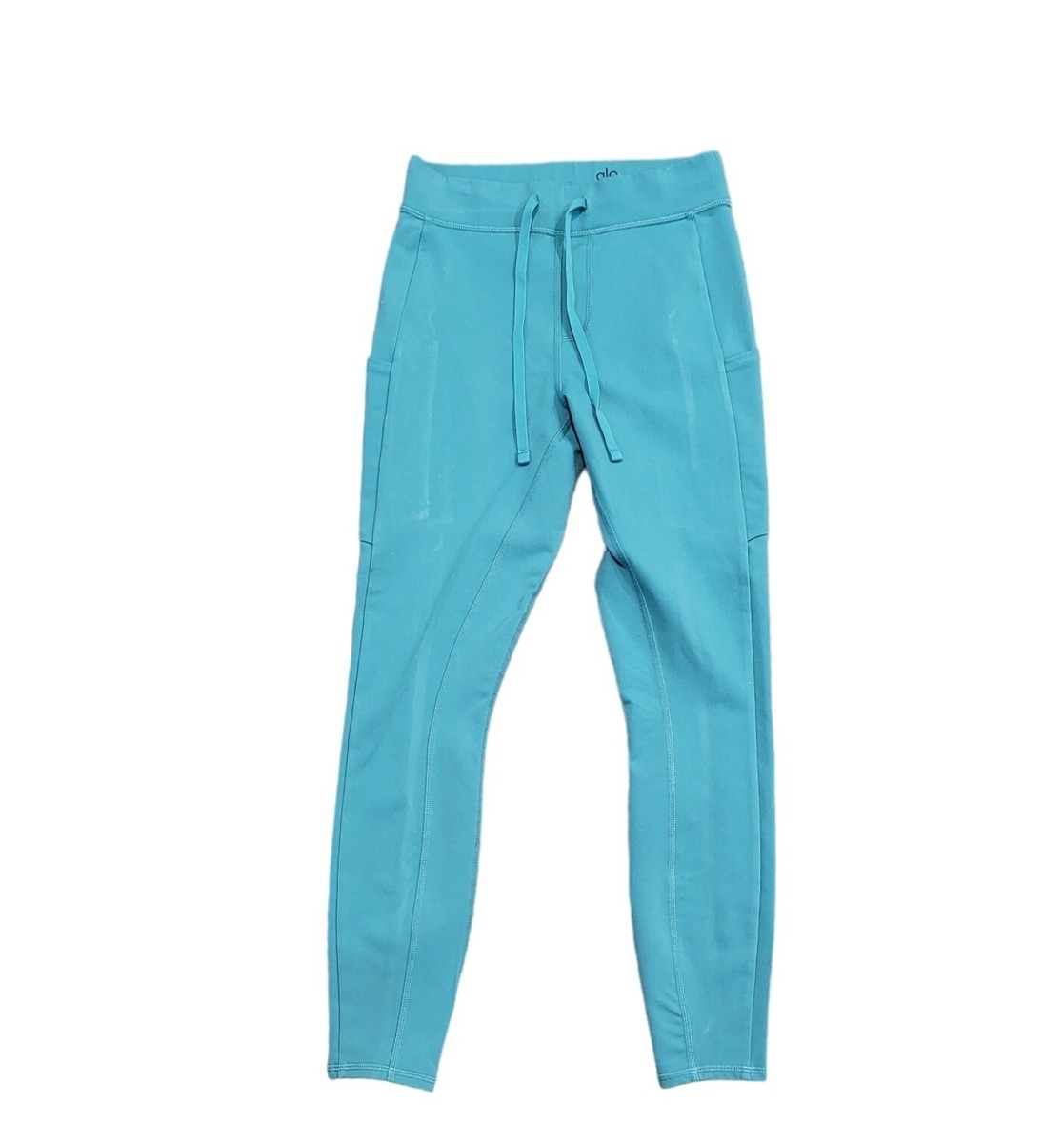 【新品未使用タグ付き‼️】alo yoga chalk blue XSサイズ 新品未使用タグ付き‼️】alo yoga chalk blue XSサイズ ヨガ