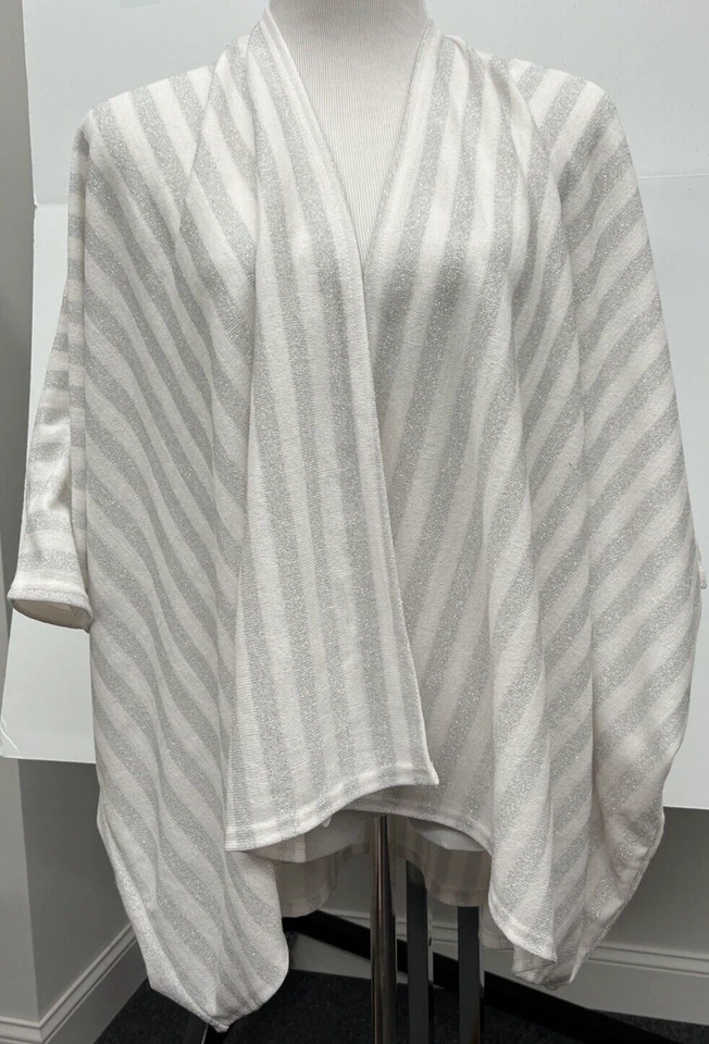 Suéter para mujer Cejon tejido brillante envolvente marfil blanco plata Foto 2 de 4